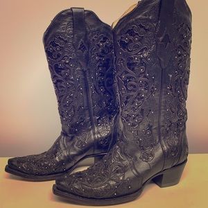 Corral Laser Cut Inlay Snip Toe Rhinestone Boots